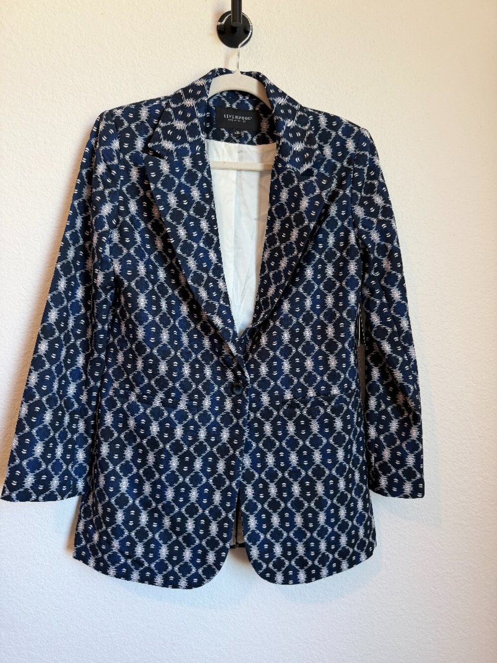 Liverpool Boyfriend Blazer Geometric Batik Button Front Jacket Blue White XS NWT - Picture 2 of 10